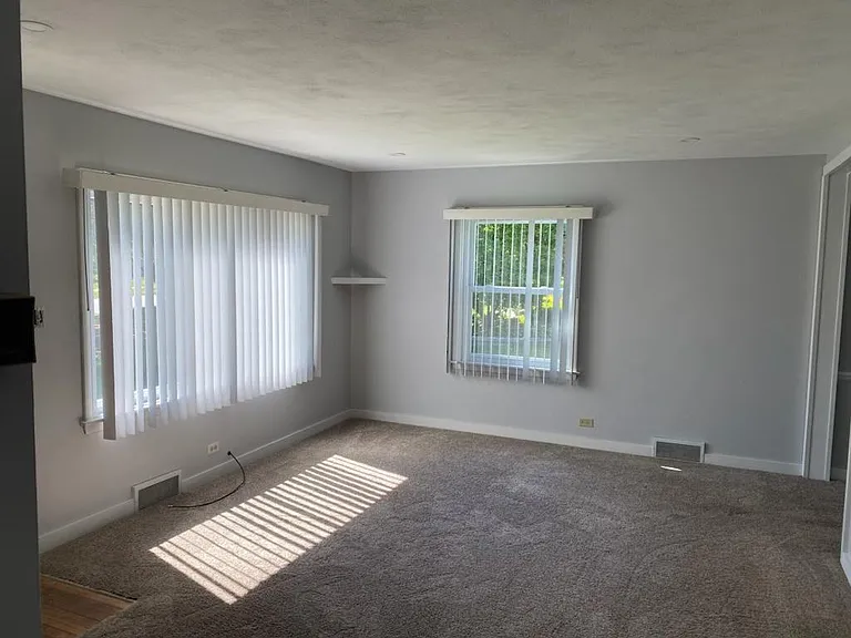 1207 N Eagle St — Photo 7