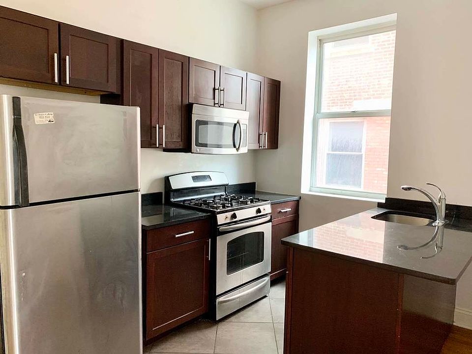 1st image of 220 W 107th St APT 4B
