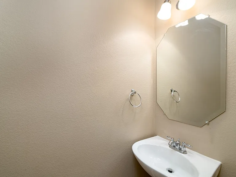 2510 Sedona St — Photo 15
