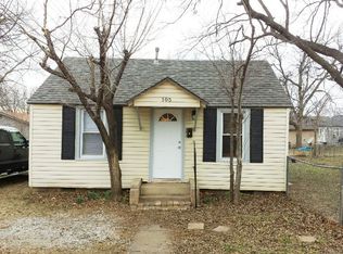 105 S Madison St, Edmond, OK 73003