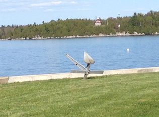 10 Island View Way, Plattsburgh, NY 12901