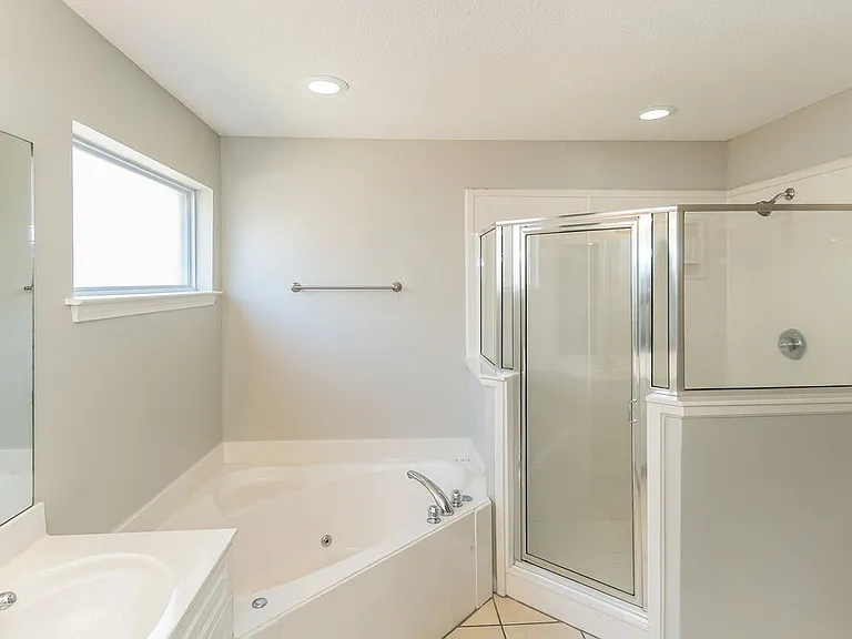 225 Magnolia Garden Ln — Photo 9