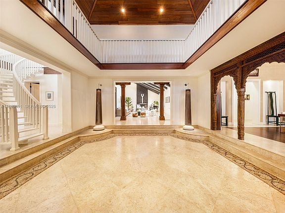 5th image of 14200 Farmer Rd