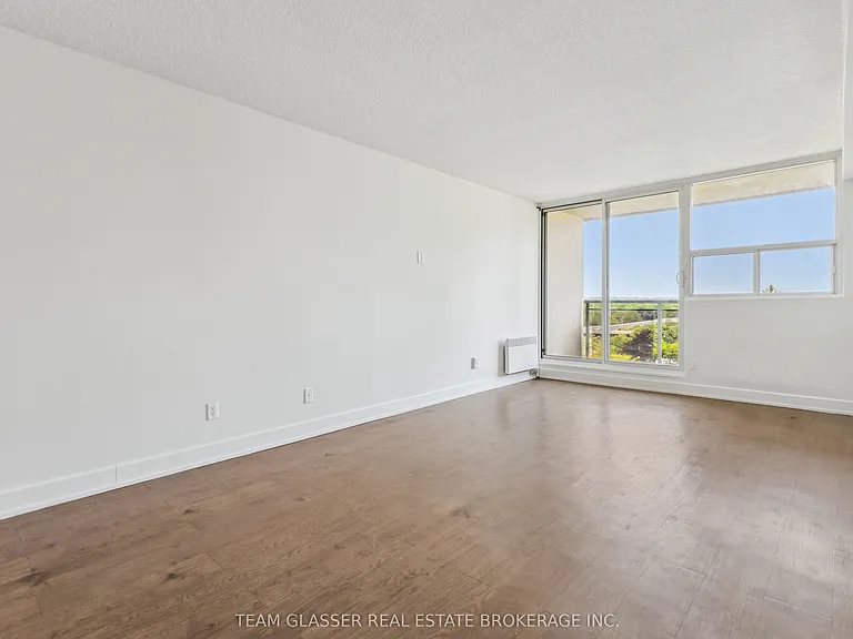 21 King St #409 — Photo 12