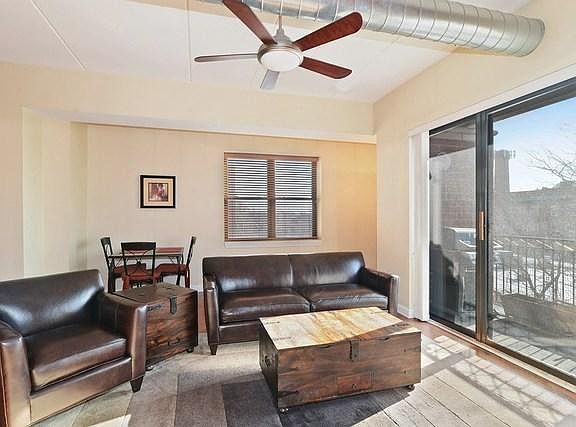 4th image of 3125 W Fullerton Ave APT 407