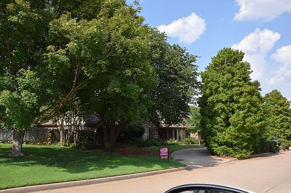 3rd image of 1407 Lynnwood Dr