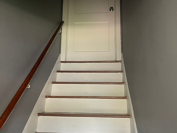 Main stairwell to unit B