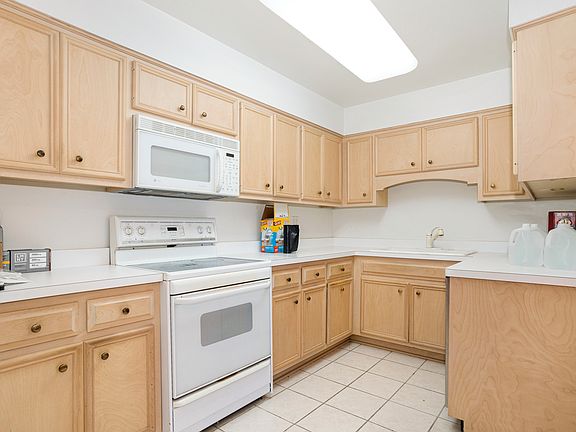 4th image of 4220 Saratoga Ave APT 315