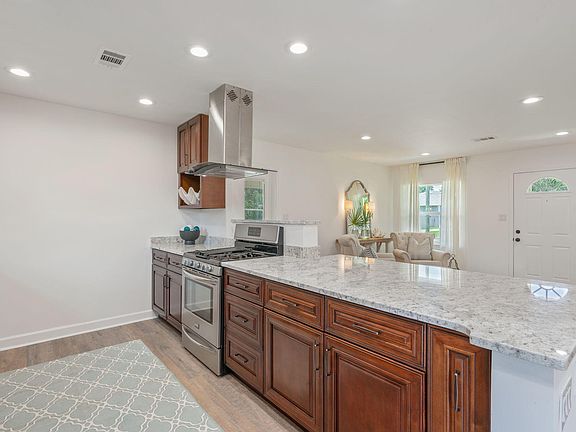 5th image of 48 Woodham Ave