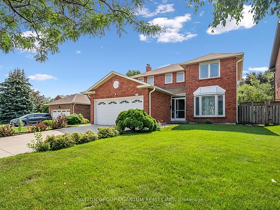 2nd image of 2944 Kingsway Dr