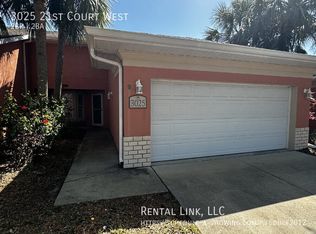 3025 W 21st Ct, Bradenton, FL 34205