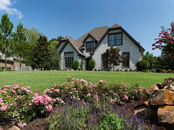 5th image of 1017 Ashworth Dr