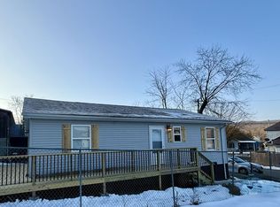 1070 Walnut St, Nelsonville, OH 45764