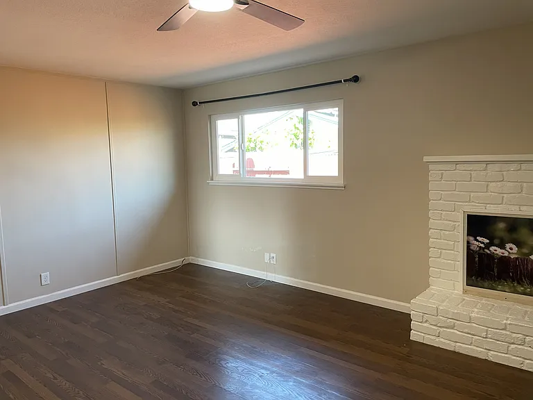 8420 David Ct — Photo 9