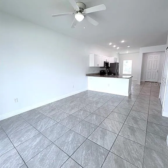 812 Glastonbury Dr — Photo 11