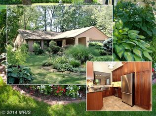 10407 Nellie White Ln, Fairfax, VA 22032