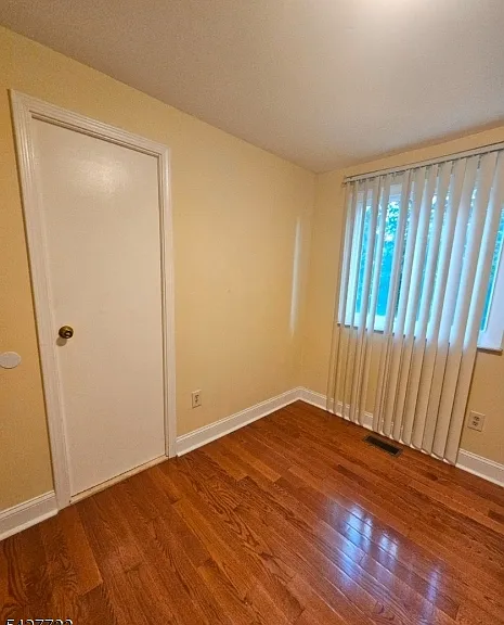 42 High St — Photo 2