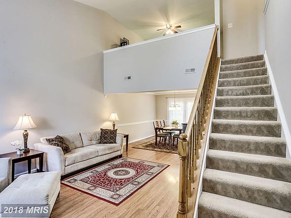 3rd image of 6082 Oaklawn Ln