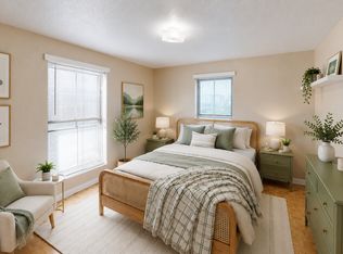Cerca DeMi, Houston, TX 77080