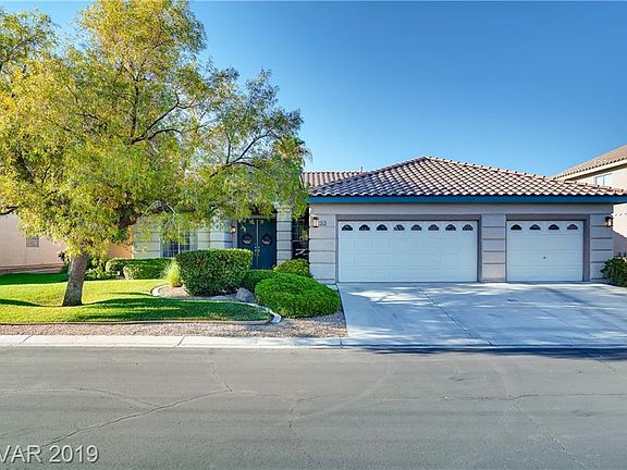 3rd image of 1312 Gallery Oaks Dr