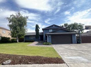 705 Edgewater Ln, Moses Lake, WA 98837