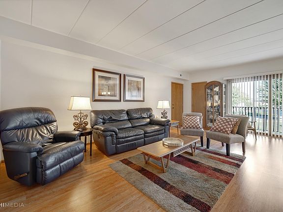 4th image of 17715 Bernard Dr APT 2C