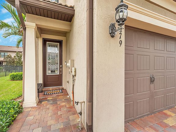 3rd image of 4579 San Fratello Circle