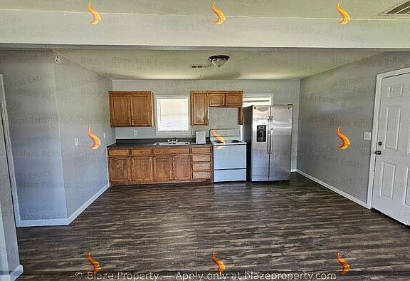 4th image of 2417 Oak Dr
