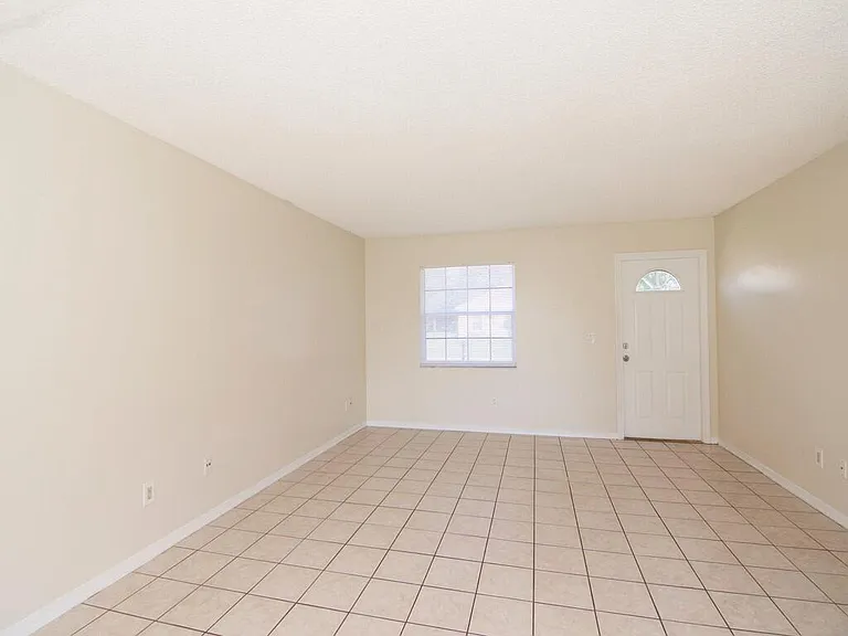 1190 SE Puritan Ln — Photo 11