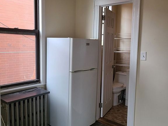 4th image of 30-28 41st St #3F