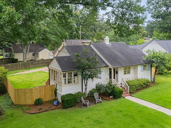 3rd image of 3845 Mimosa Ave