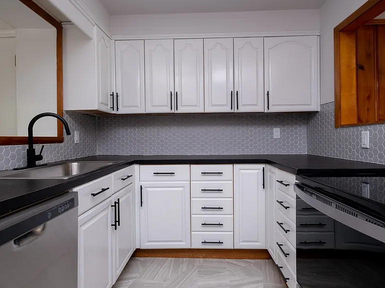 1021 Maynor Ave — Photo 12