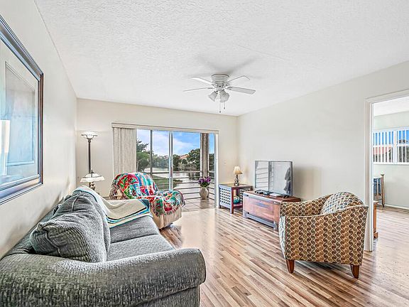 2nd image of 416 Lake Carol Dr #416