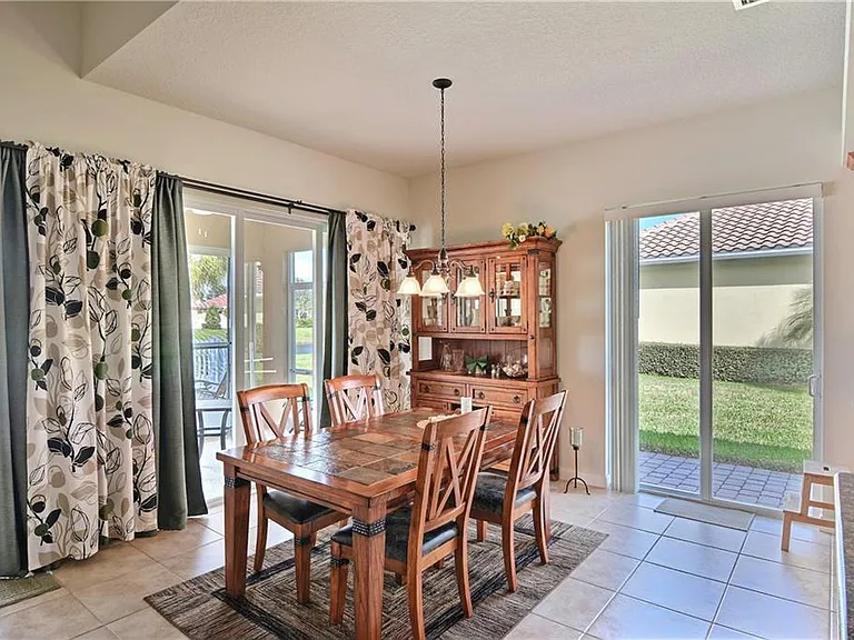 5254 Eleuthra Cir — Photo 52
