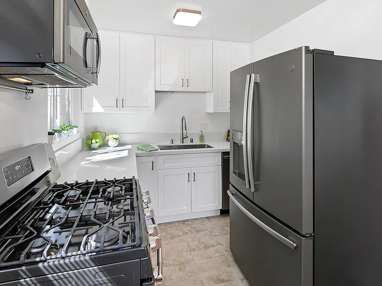 3970 Lamont St — Photo 17