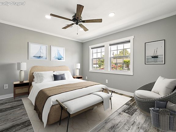 4th image of 1033 Willard Ave