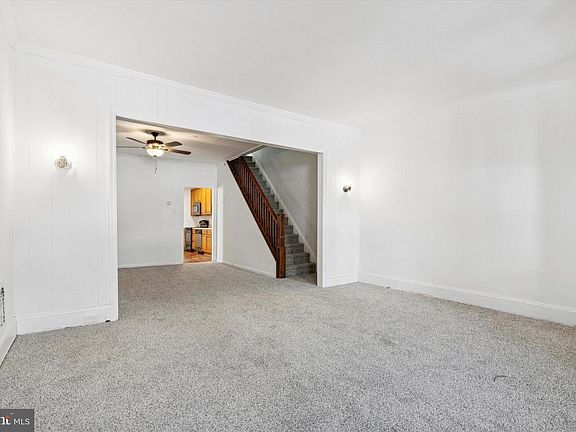 4th image of 206 Chain St