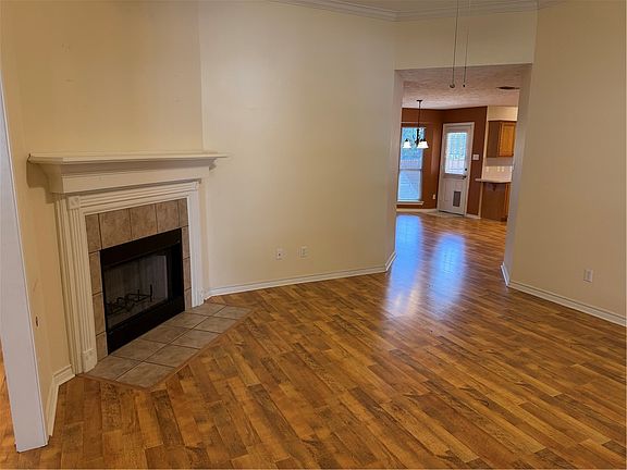 3rd image of 4802 Treadgold Ln