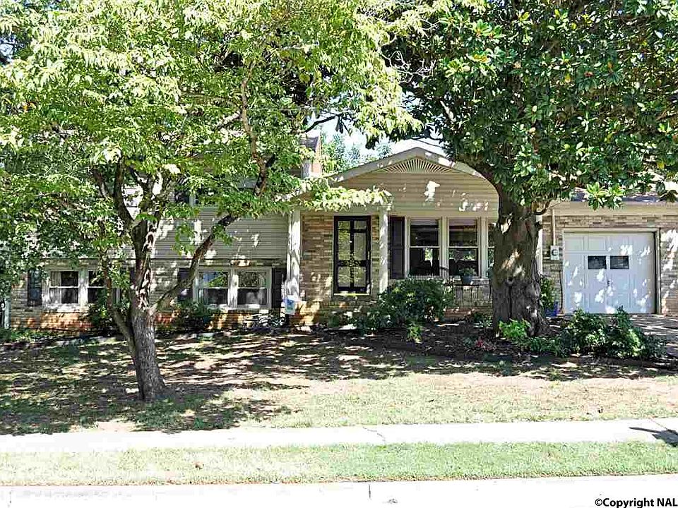1st image of 11403 Hillwood Dr SE