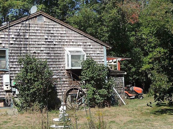 5th image of 64 Palmer Rd