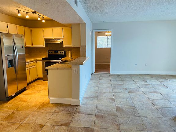 2nd image of 351 Palm Way APT 203