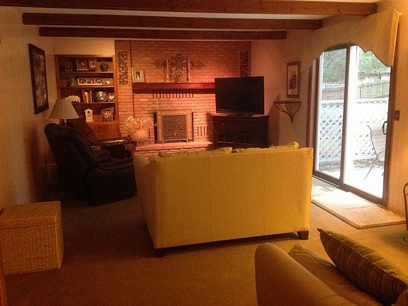 5th image of 1556 Pine Grove Ct
