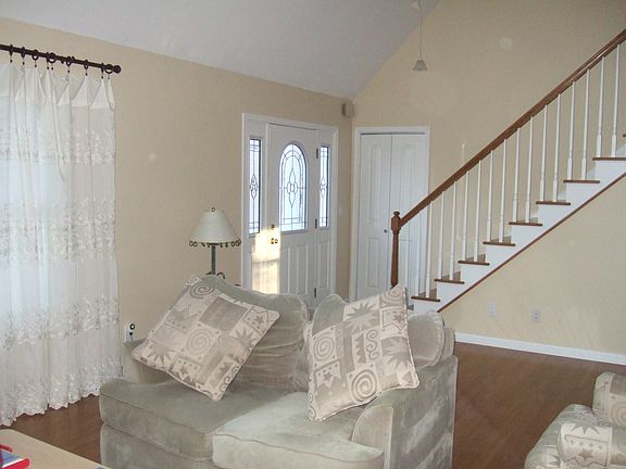 Entry & Living Rm. Hardwoods