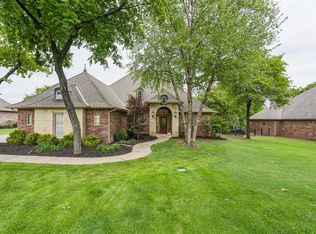 8802 Belcaro Dr, Edmond, OK 73034