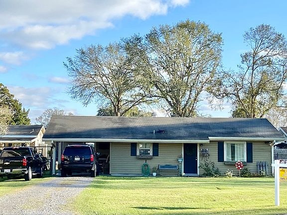 2nd image of 1834 Highway 182 E