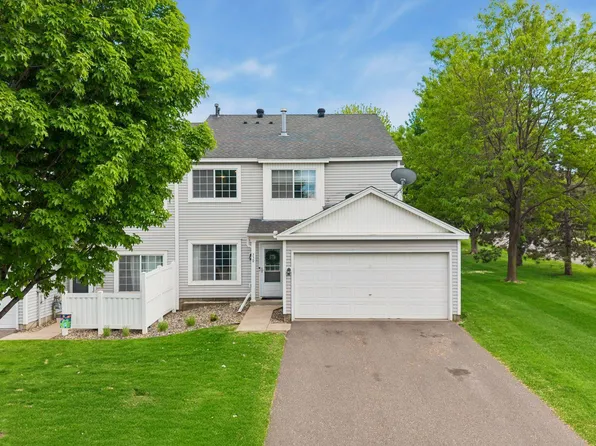 330 Leeward Trl, Woodbury, MN 55129