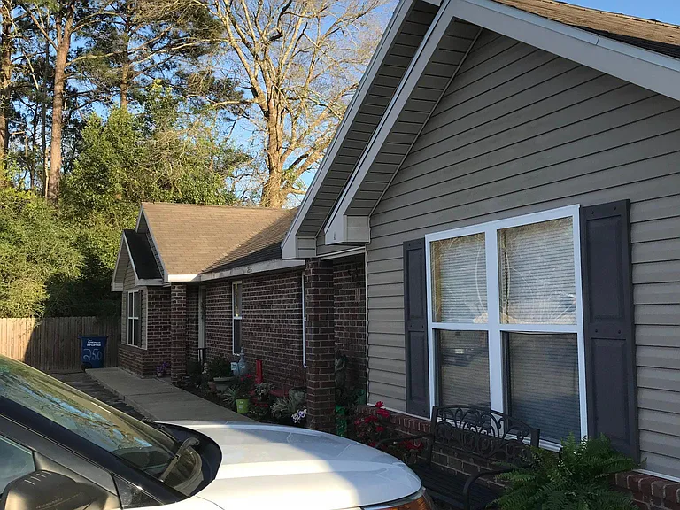 242 Gilmore Rd #B — Photo 4