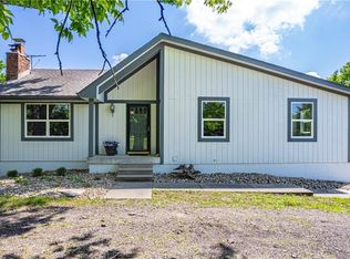 14112 E Harvest Ln, Peculiar, MO 64078