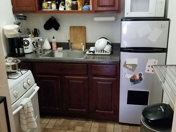 4th image of 63 Wyckoff Ave APT 1D