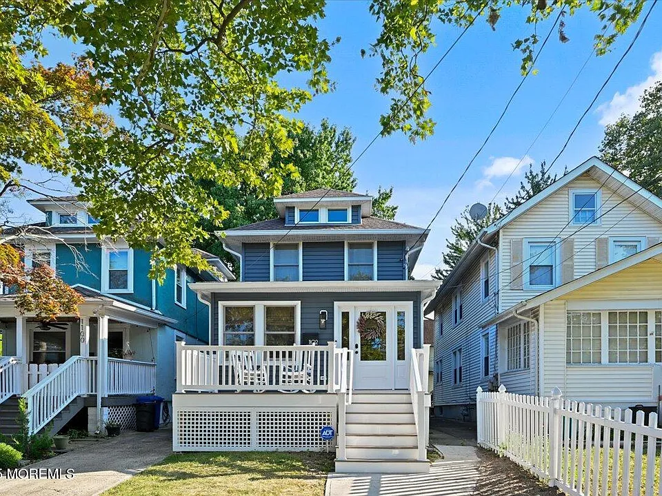 1102 2nd Ave